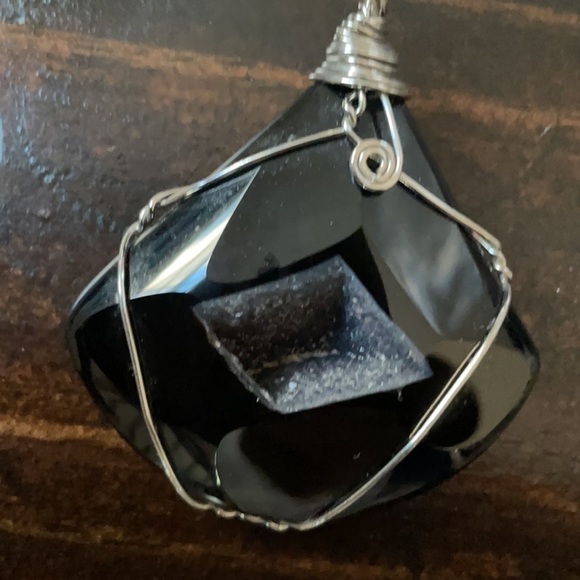 BLACK Druzy Triangular Stone with Handmade Scroll Design - Picture 6 of 8